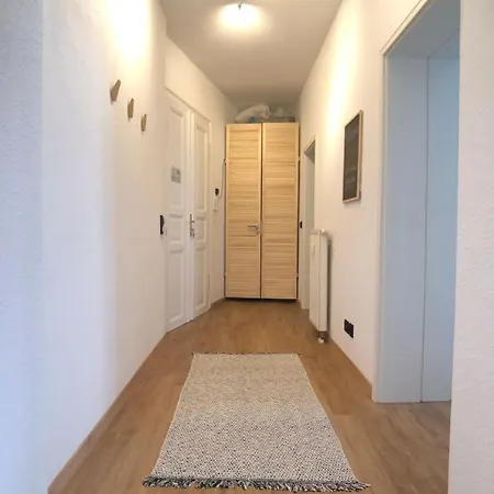 B Our Guest At New Vintage Chic Apartment Dresden Exterior foto
